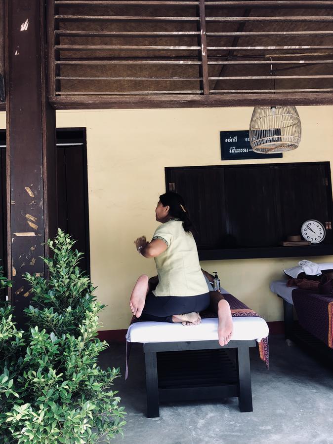 Aforetime Beach House Hostel Taling Ngam Beach